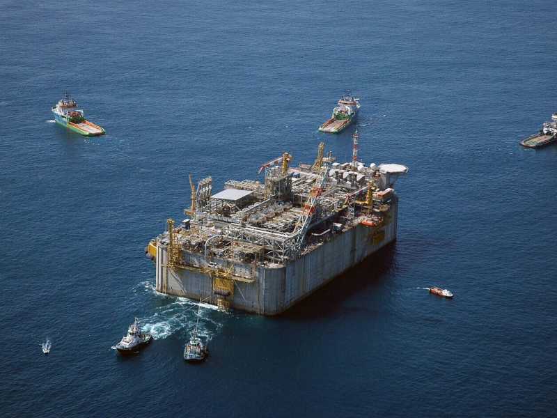 Il sì del Tar al rigassificatore di Piombino è una lezione sul complottismo