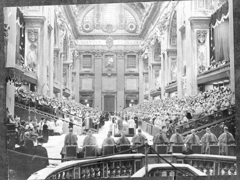 Basilica di San Pietro, apertura del Concilio Ecumenico Vaticano II, sotto il pontificato di papa Giovanni XXIII, 11 ottobre 1962 (ANSA) <br />