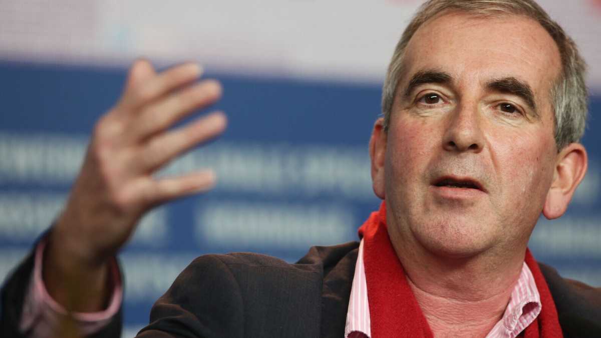Immagine di Lo scrittore Robert Harris: “Il destino della mia Inghilterra è l’Europa e la sua forza è nella Corona”
