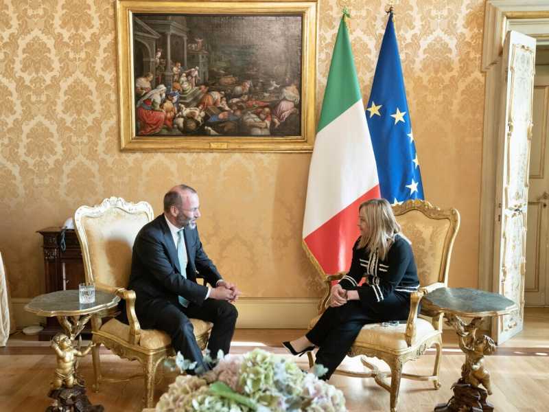 Meloni rivede Weber, asse Conservatori-Ppe sempre più forte dopo il Qatar gate