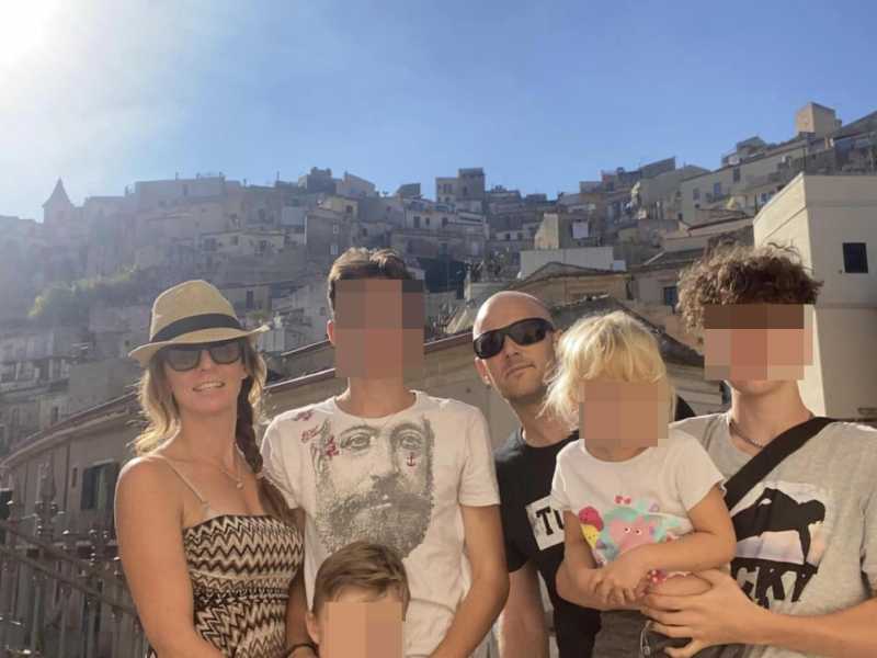 Famiglia finlandese scappa inorridita dalla Sicilia: scuole non all'altezza (foto Ansa)<br /> <br />