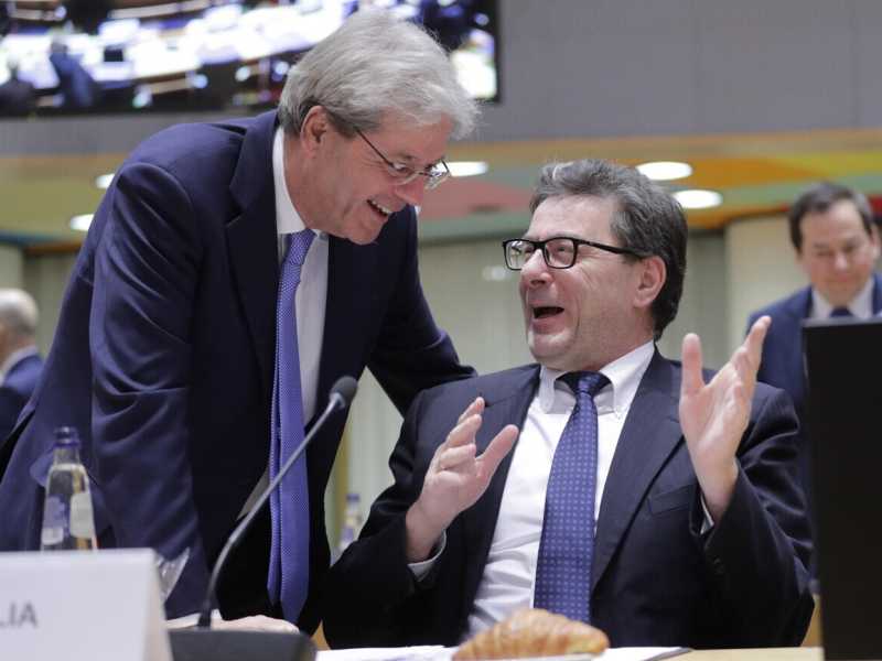 &nbsp;Il ministro dell'Economia Giorgetti assieme al Commissario europeo Gentiloni (Ansa)