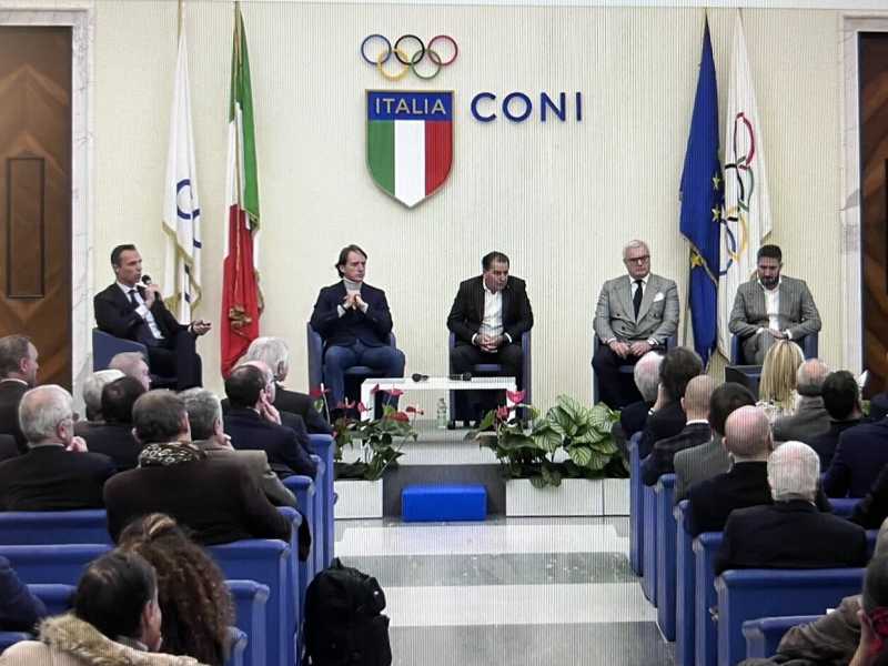 Allenare l'azzurro. Metti una mattina con Mancini, De Giorgi, Campagna e Pozzecco