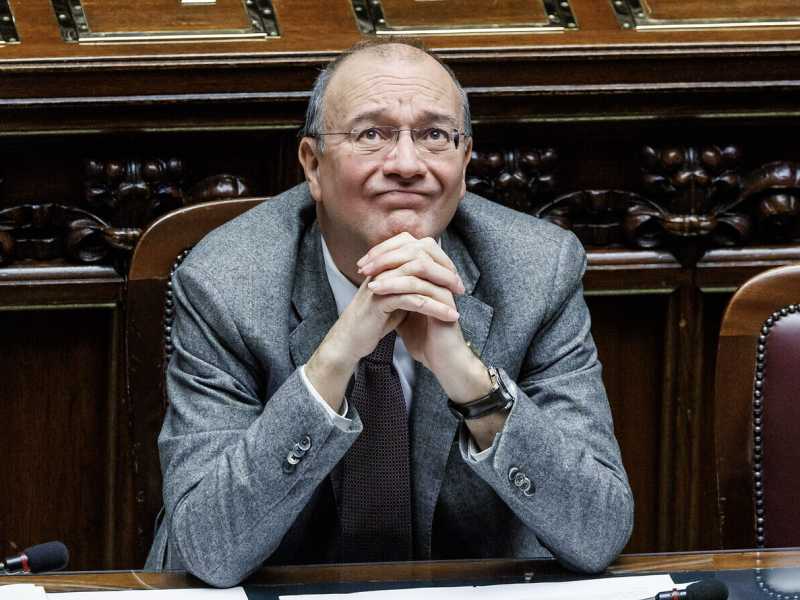 Perché non ha senso dire che alzare gli stipendi ai prof del nord svuota le cattedre al sud
