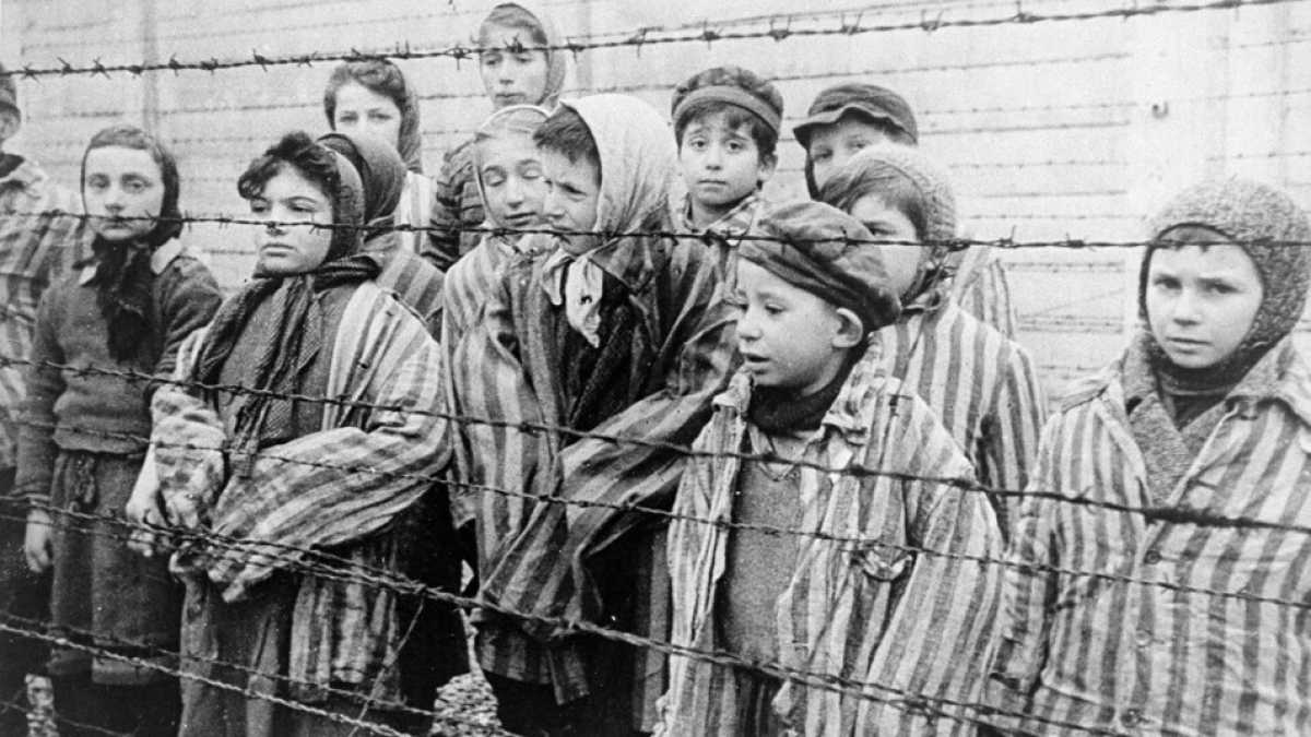 Immagine di Le leggi razziali e la discesa agli inferi dell’infanzia di troppi bambini