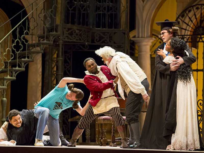 Will Liverman nella produzione The Family Barber per la stagione 2013/14 (foto via hwww.lyricopera.org)&nbsp;<br />