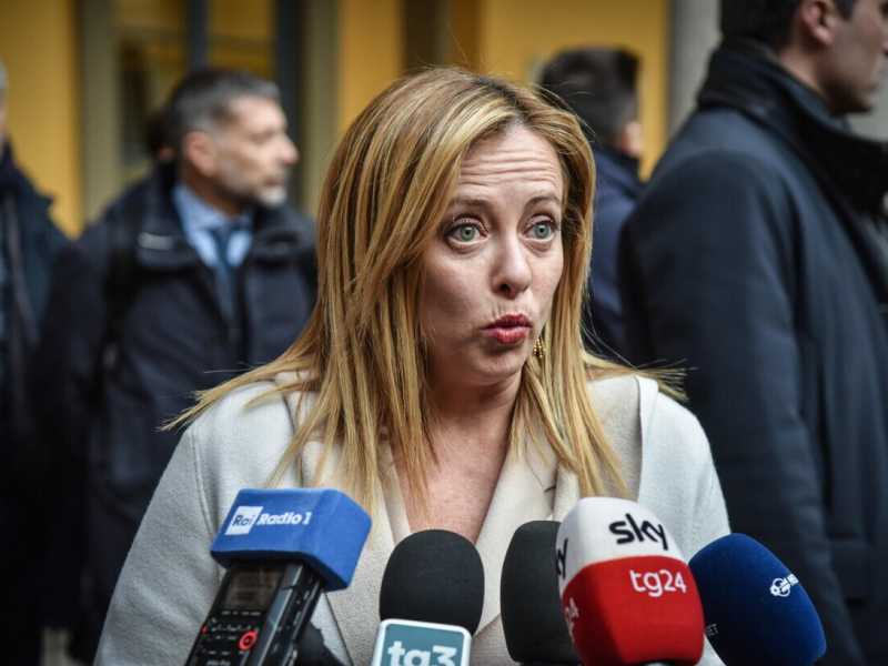 Meloni a Bruxelles spera in Zelensky per mitigare le amarezze su migranti e aiuti di stato