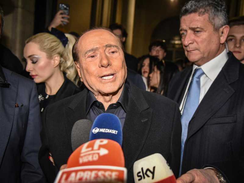 Altro che Berlusconi. Il vero bunga bunga è quello degli osceni putiniani