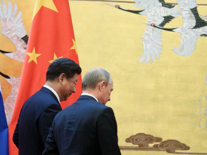 La pace pro Putin della Cina