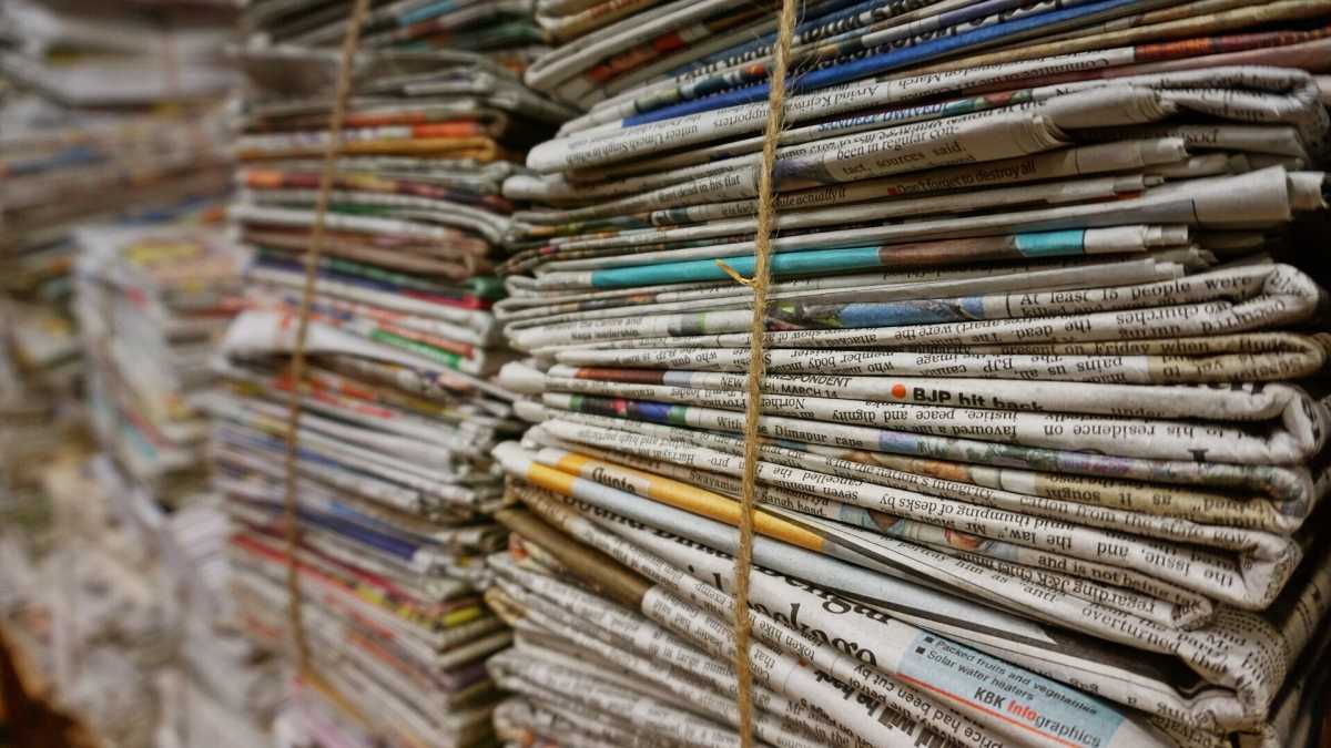 Immagine di Il de profundis per i giornali? Ma intanto è gara ad accaparrarsi una testata