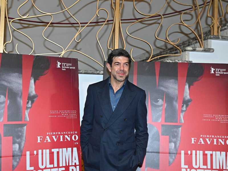  Pierfrancesco Favino, protagonista de "L'ultima notte di Amore" (Lapresse)