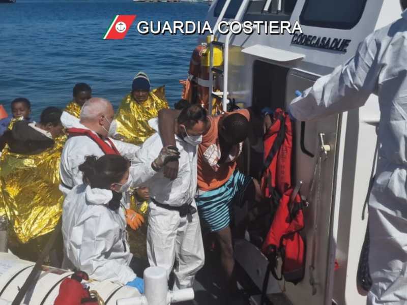Foto di Guardia costiera, via Ansa <br />