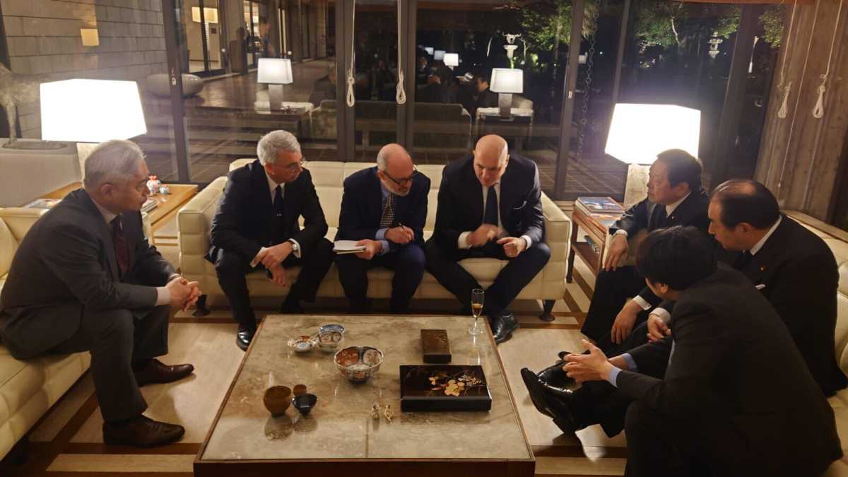 Immagine di Global combat sì, ma a metà
