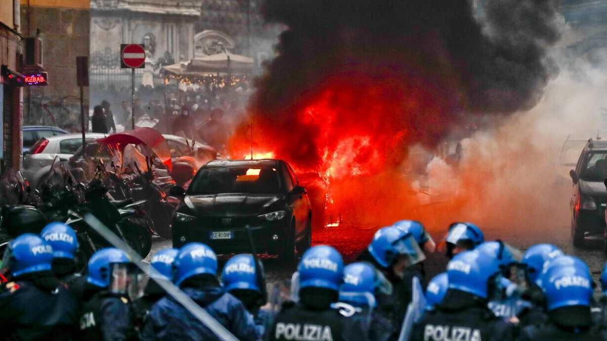 Immagine di Meglio Piantedosi degli hooligans d'opposizione
