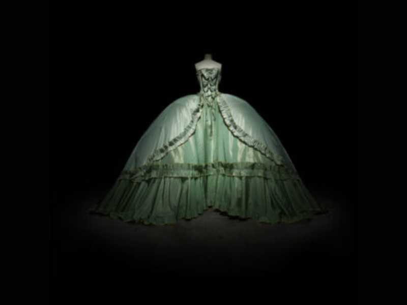 Christian Dior by John Galliano, collezione “Marquise Masquée”, 1998 (Dior Heritage collection) <br />