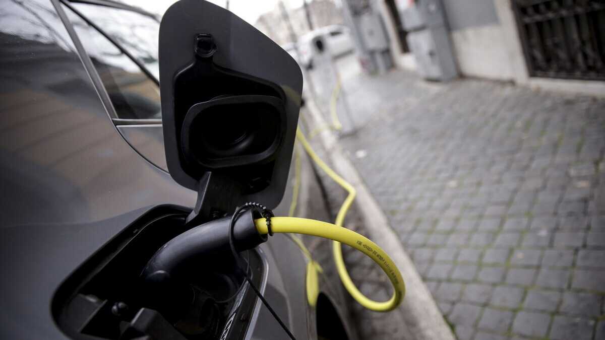 Immagine di Più ideologia che scienza nel regolamento Ue sulle auto dal 2035
