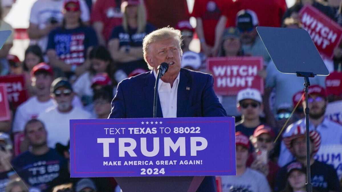 Immagine di Donald Trump è stato incriminato per il caso Stormy Daniels