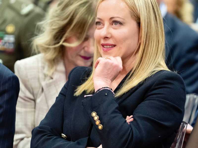 Meloni e dissociati. La Lega si smarca e nei territori corrono già separati