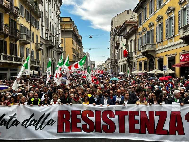 Lo strano 25 aprile con Meloni premier, tra messaggi e opposizioni non belligeranti