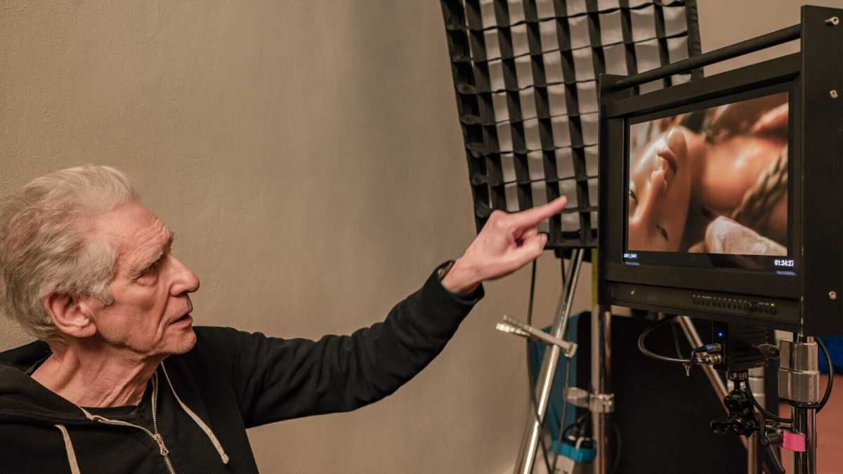 Immagine di David Cronenberg espone le Veneri di cera alla Fondazione Prada