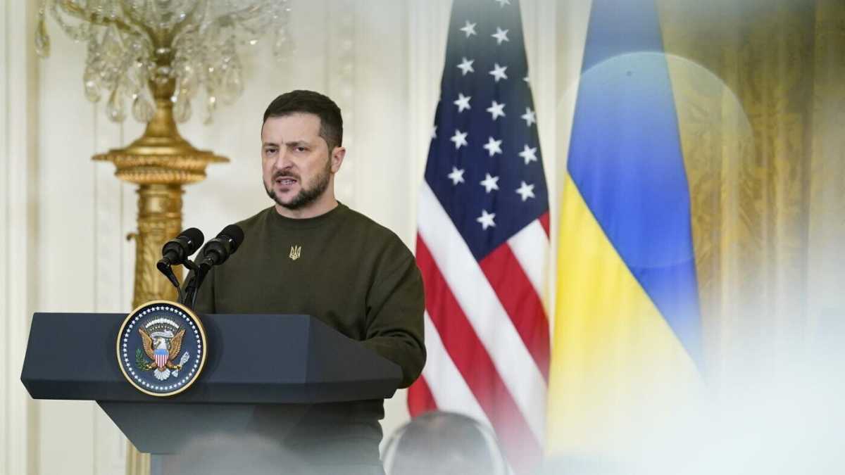 Immagine di I Murdoch parlano con Zelensky e l’ambiguo McCarthy zittisce un reporter russo