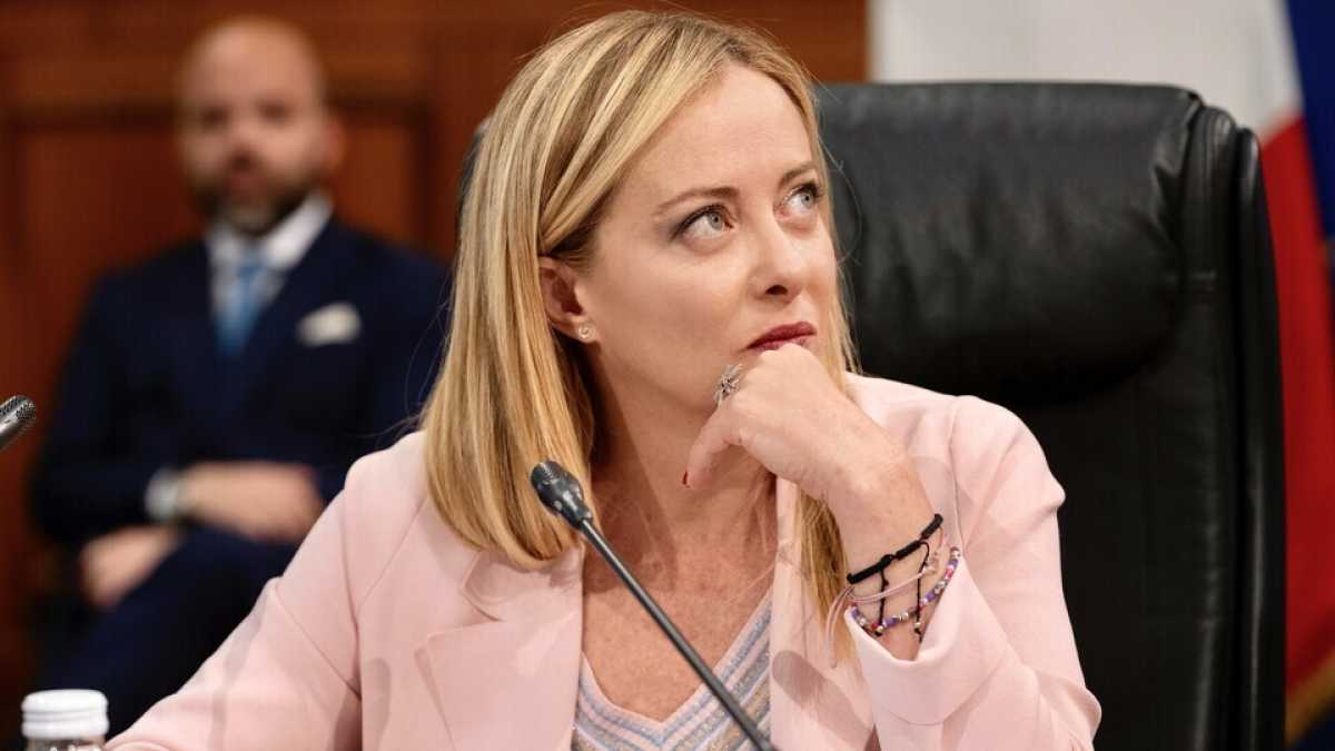 Immagine di Meloni è pericolosa non per ciò che fa ma per ciò che non fa. Appunti per le opposizioni