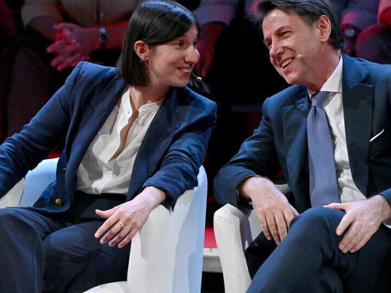 Conte va all'attacco del Pd in difficoltà. E respinge il "campo largo"