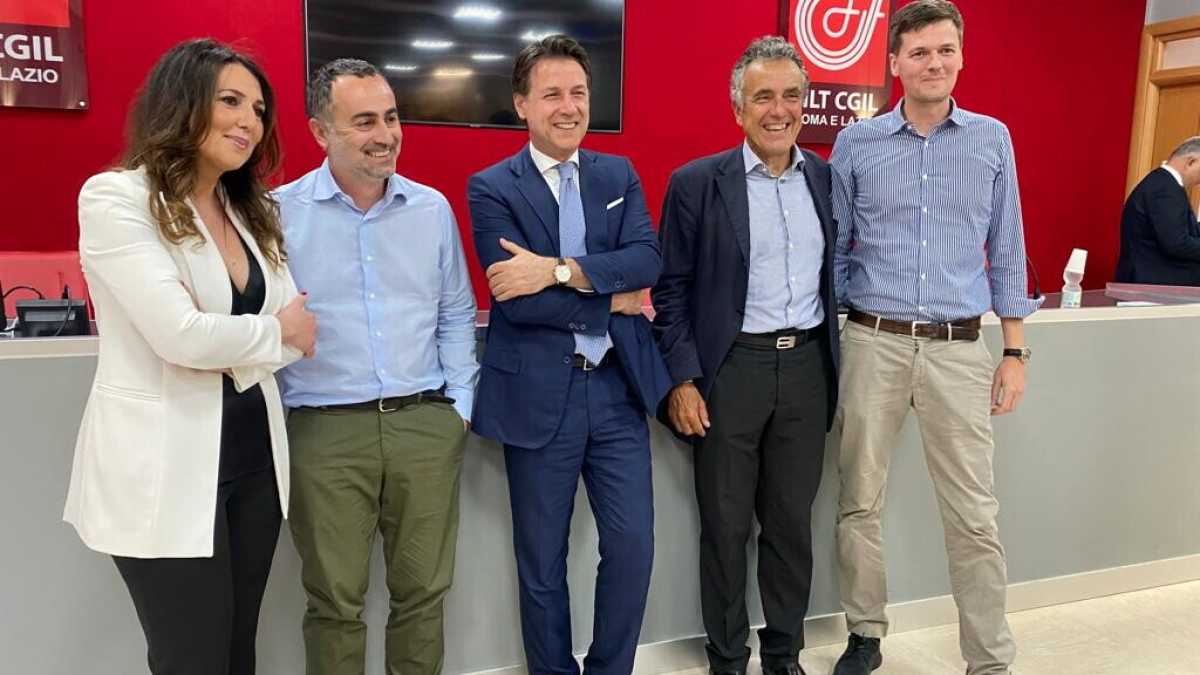 Immagine di Conte vede Barca e la Cgil. Prove di ricucitura a sinistra