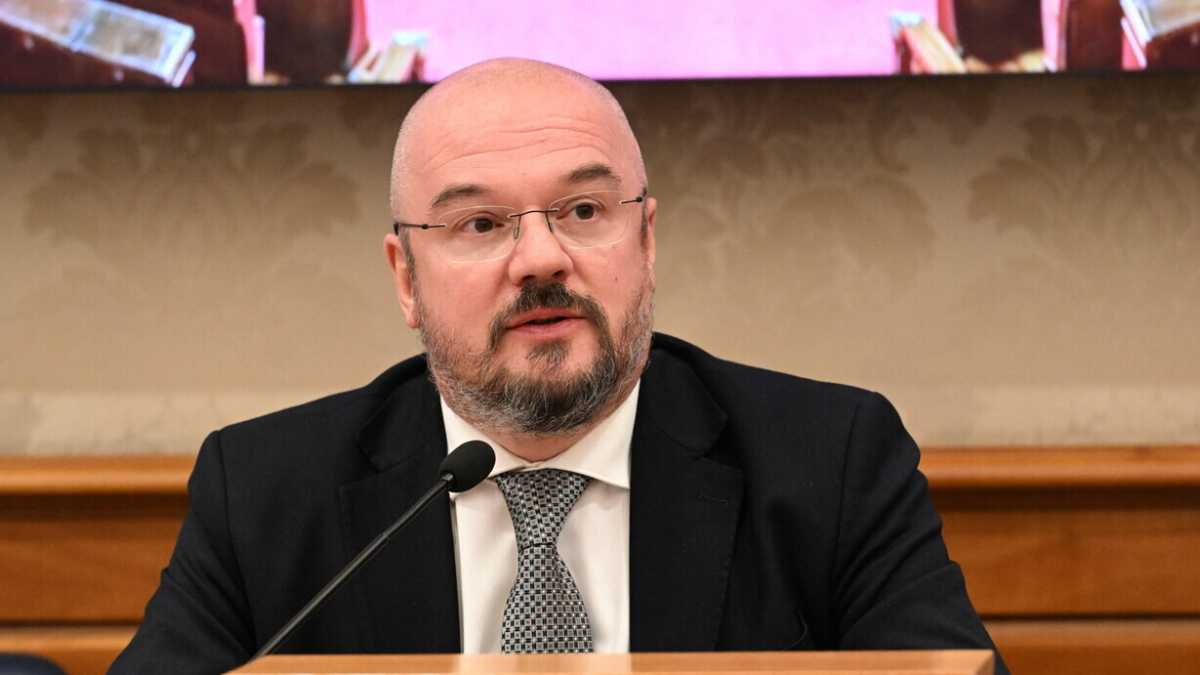Immagine di “Non voteremo la mozione di sfiducia a Daniela Santanchè". Parla Enrico Borghi