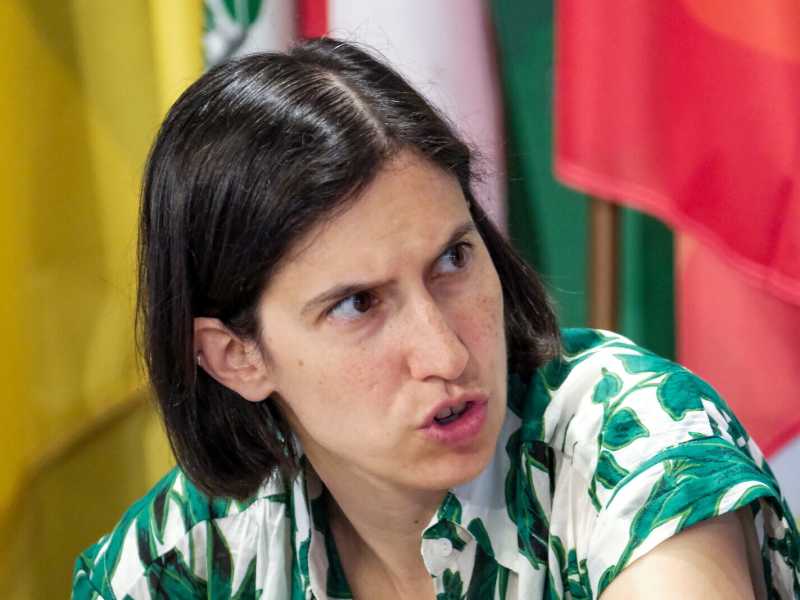 Schlein tratta in Rai (e nel Pd) come manco Sbardella ai bei tempi