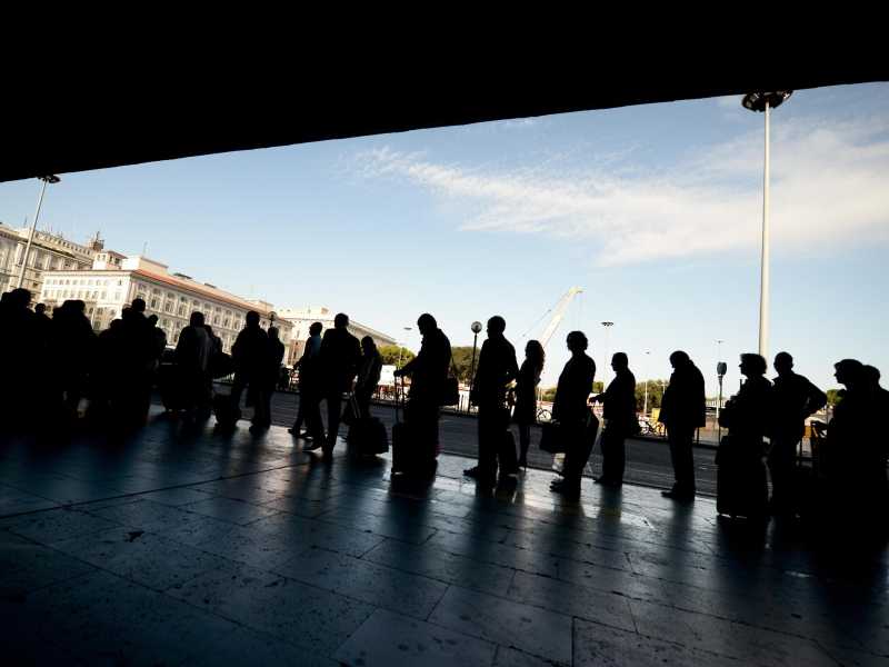 Una licenza aggiuntiva a ogni tassista. Il piano del Terzo polo per raddoppiare l'offerta