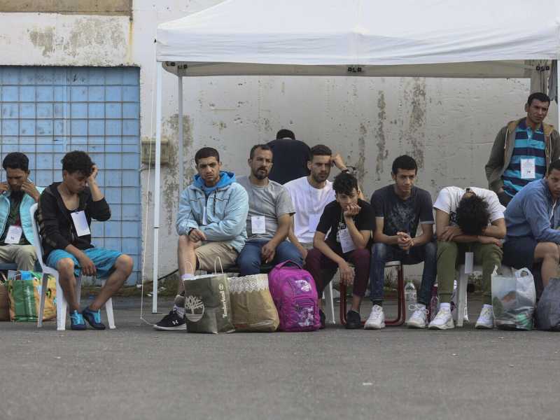 Sui migranti, la circolare inviata ai prefetti non è una “svolta”. È un trucco