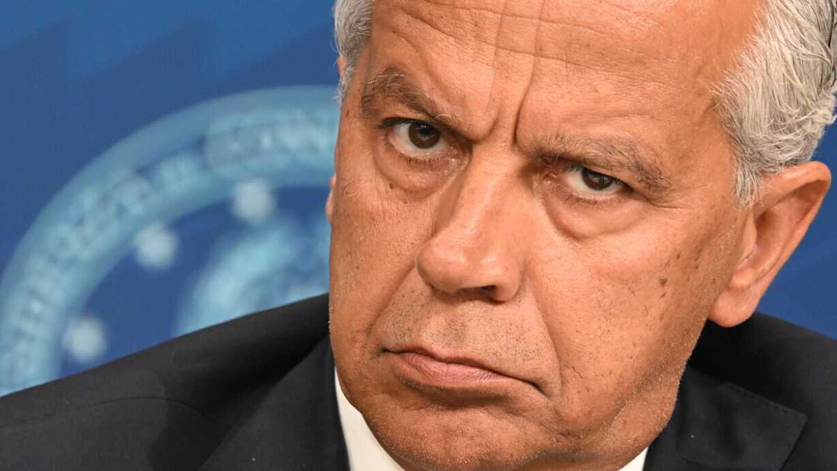 Immagine di Il commissariamento di Piantedosi