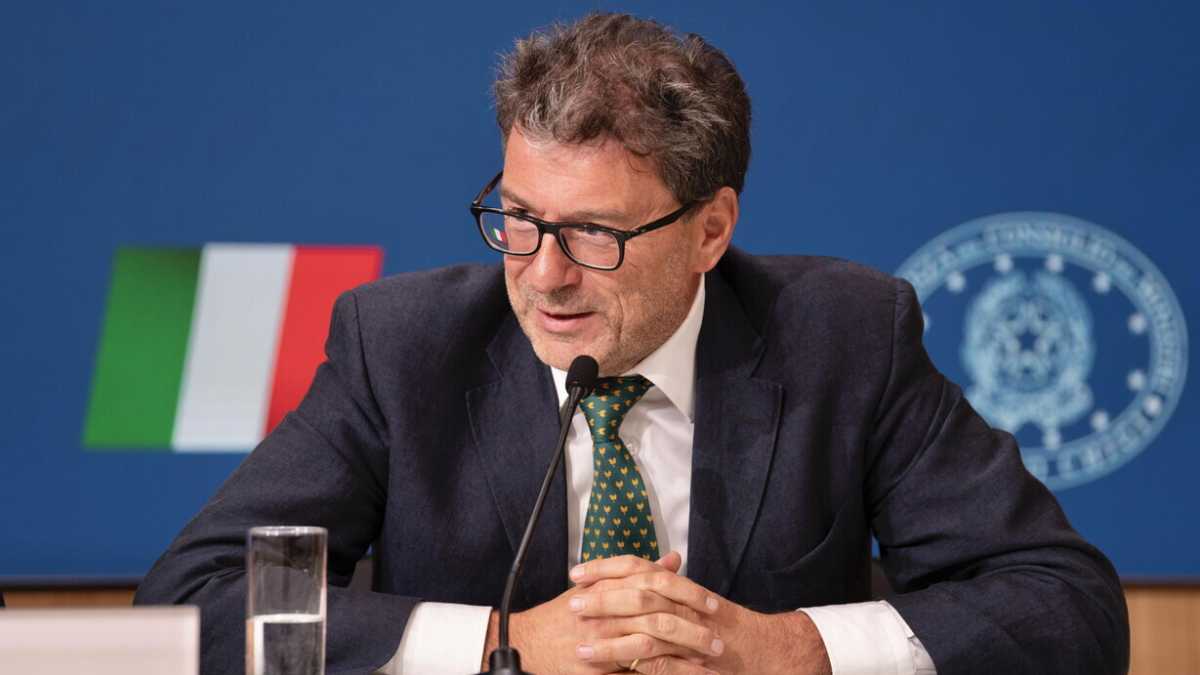 Immagine di La difesa di Giorgetti della tassa alle banche sembra più un’ammissione di colpa