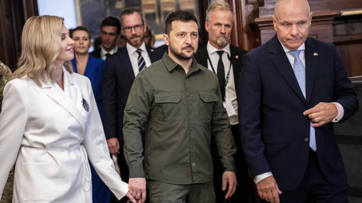 Immagine di La resistenza a Kyiv è fatta di decisioni famigliari di chi dice: Putin non scandirà la mia vita