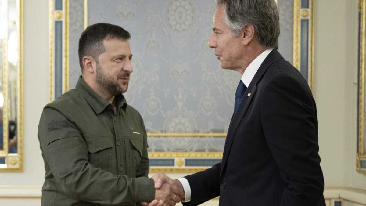 Immagine di Blinken arriva a Kyiv con nuovi aiuti e obiettivi diplomatici, mentre Putin bombarda Kostiantynivka