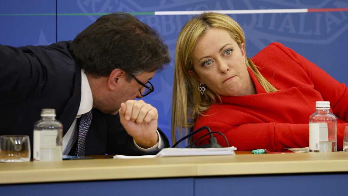Immagine di Tra extraprofitti e sanatorie. L'affanno del governo per racimolare risorse in vista della Manovra