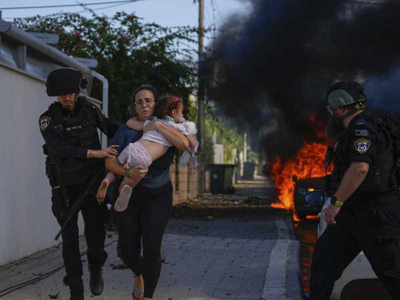 Ashkelon, Israele. Evacuazioni dopo l'attacco terroristico di Hamas (LaPresse)&nbsp;<br />