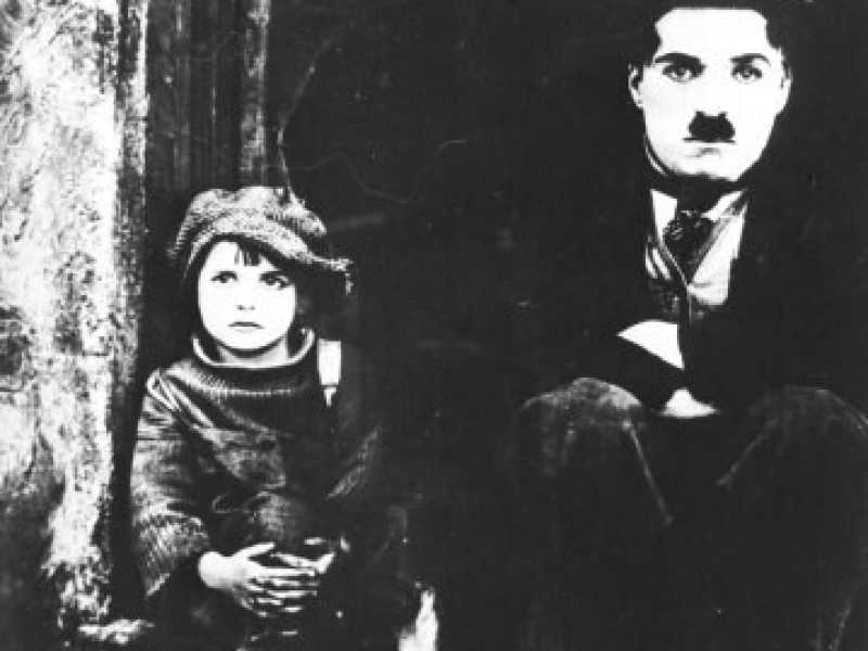 Il cinema muto è morto da un pezzo ma c’è chi lo ritiene l’unico rispettabile