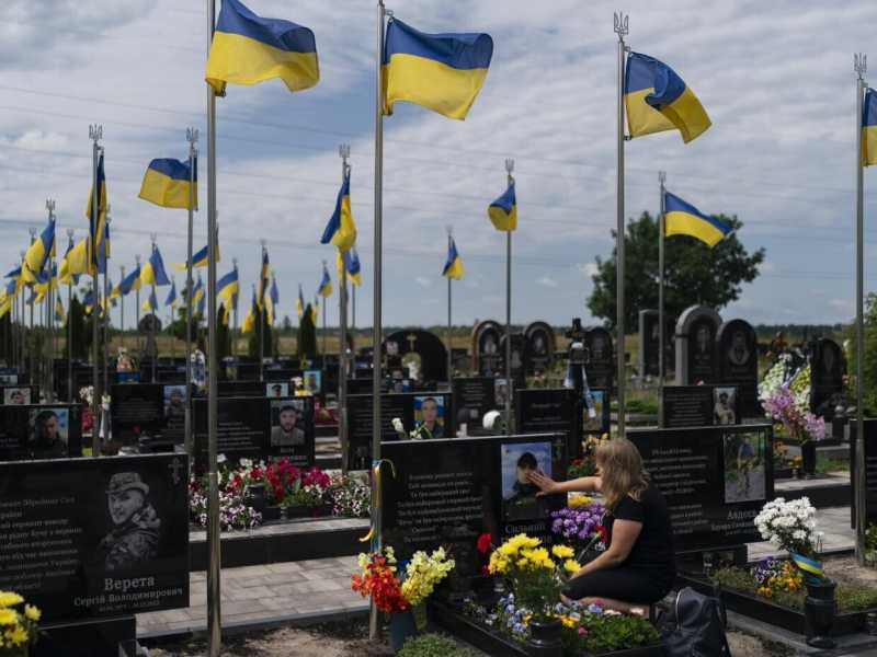 Gli alleati cercano nuove risorse per Kyiv che combatte le false scelte poste da Putin