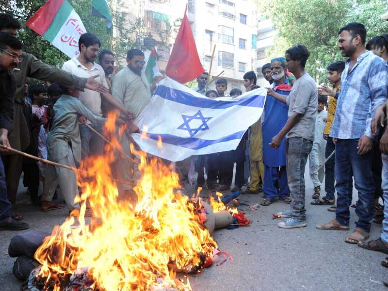 Quelli che da sinistra vedono in Hamas dei compagni che sbagliano