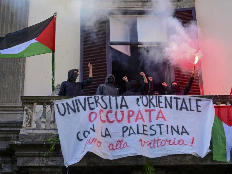“Gli occupanti dell’Università Orientale? Degli imbecilli”. Parla il prefetto Morcone