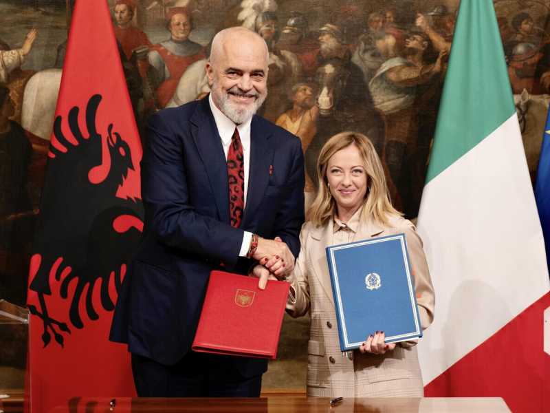 Edi Rama: "Nel Pd sono pazzi e senza ricette sui migranti. La sinistra è la garanzia di Meloni"