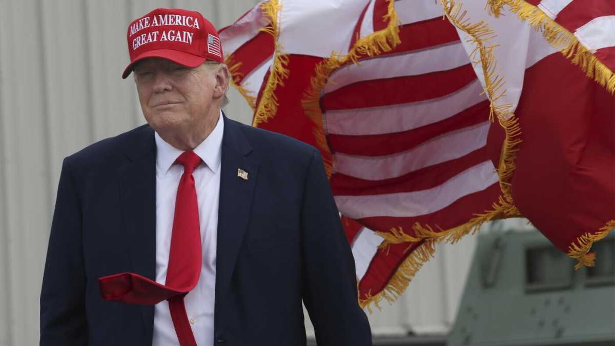 Immagine di I video del 6 gennaio e la “museruola” di Trump, candidato-imputato