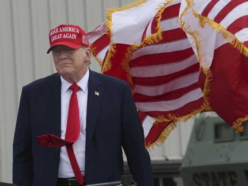 I video del 6 gennaio e la “museruola” di Trump, candidato-imputato