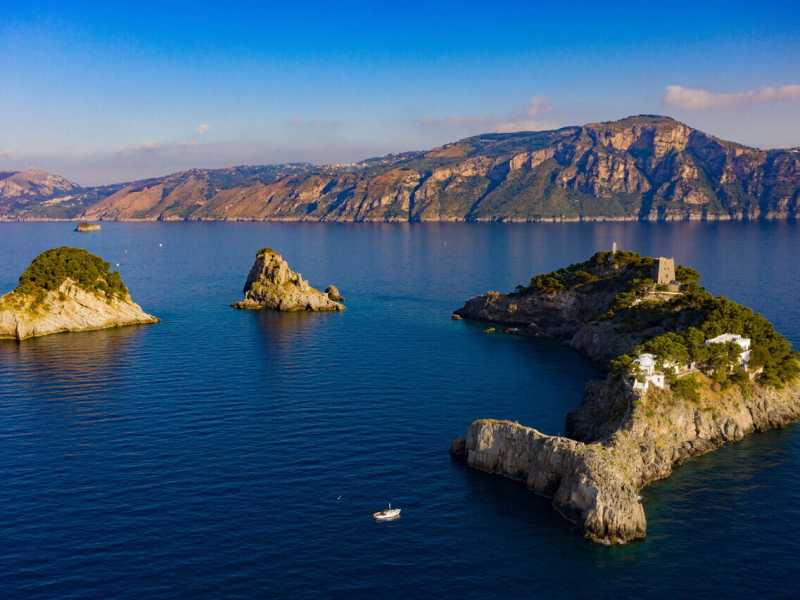 L'isola di Li Galli - foto da travelamalficoast.it