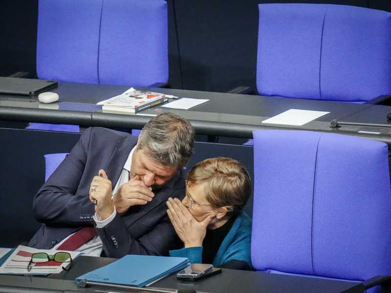 Il ministro tedesco Robert Habeck e Franziska Brantner, segretaria di stato all'Economia (Foto di Kay Nietfeld via Getty Images)&nbsp;<br />