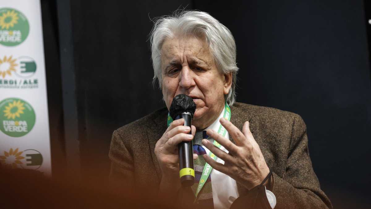 Immagine di “È indecente e immorale contrapporre ai morti di destra quelli di sinistra”. Parla Luigi Manconi