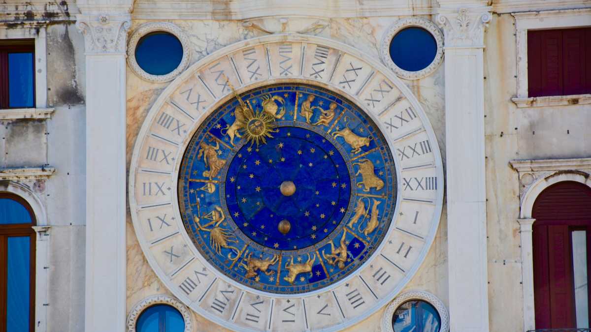 Immagine di Ecco l’oroscopo 2024 per architetti