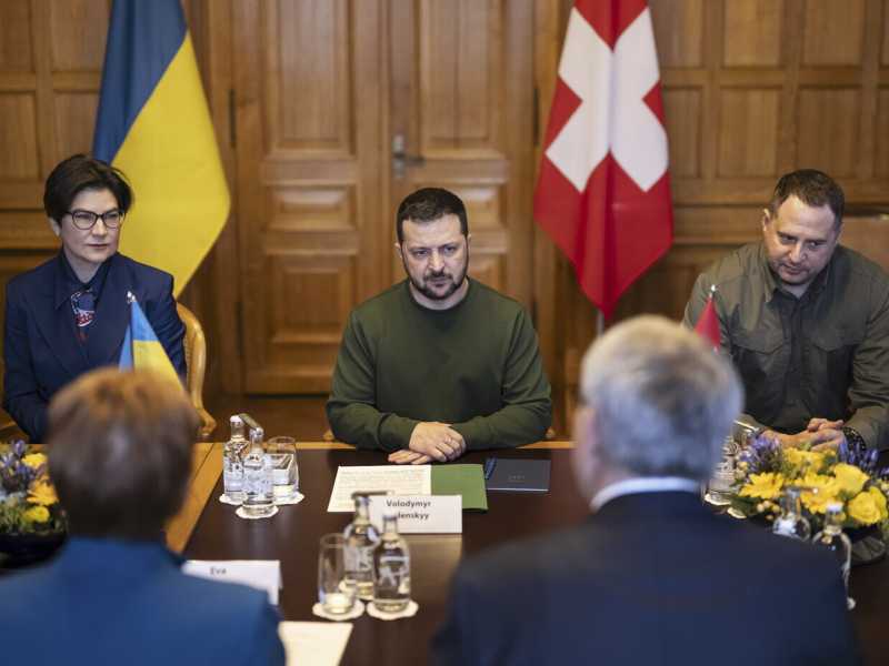 A Davos Zelensky ricorda che i conflitti “congelati” sono persi